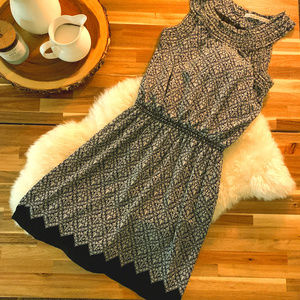 MAX STUDIO BLACK AND WHITE DAMASK PRINT DRESS